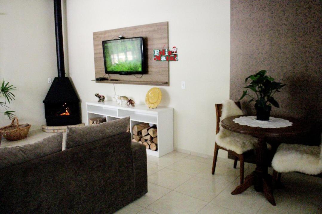 Hospedagem Vo Lina Apartment Gramado Bagian luar foto